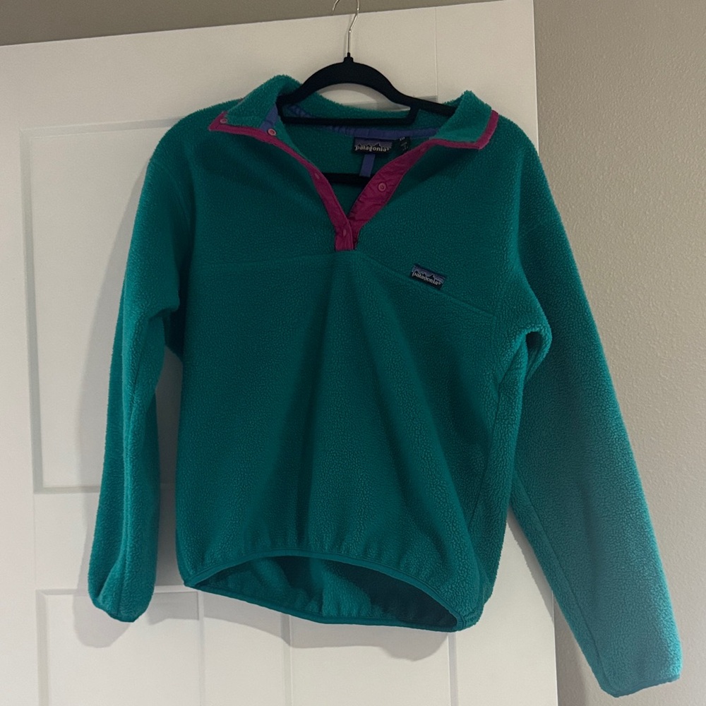 Patagonia Turquoise Fleece with Magenta Trim